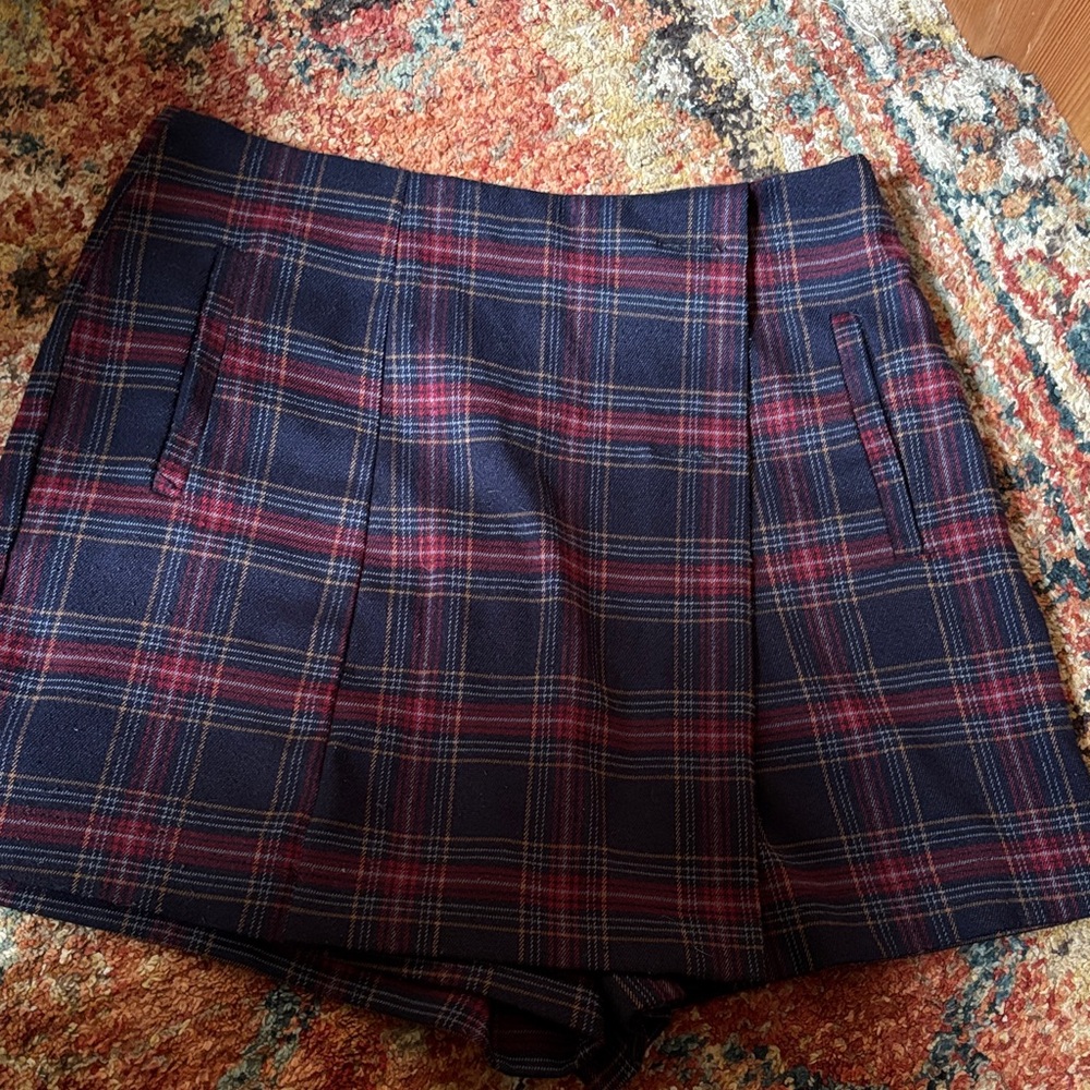 Plaid Navy and Red Skort - 90s Vibes
